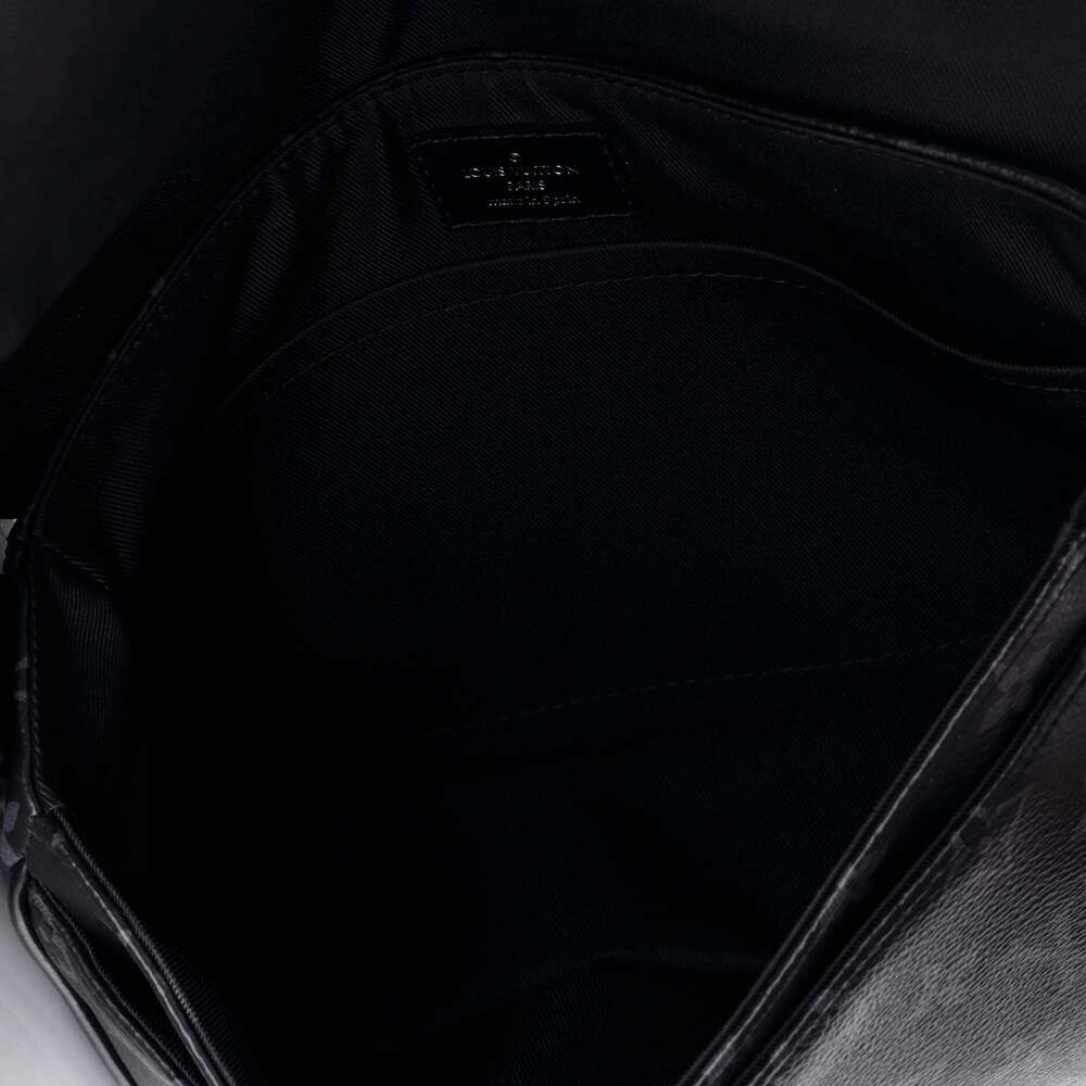 Louis Vuitton District Messenger Bag #237557L15B - Picture 5 of 6